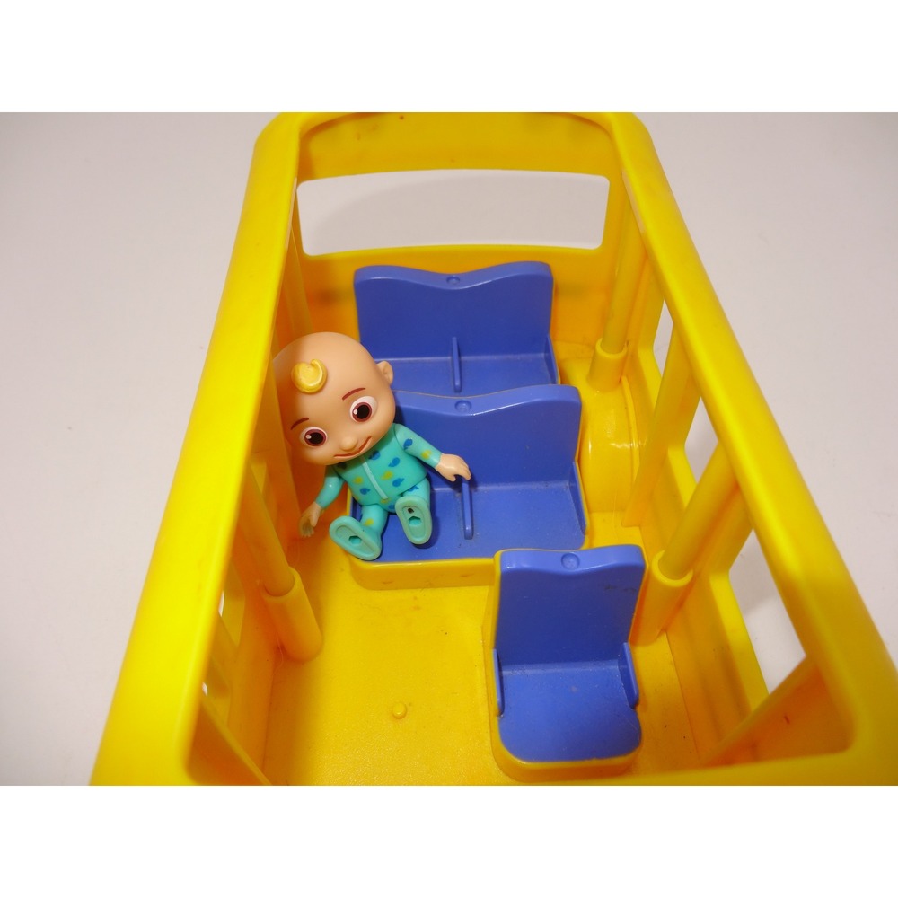 Cocomelon Musical Yellow School Bus Toy with JJ Figure 2020 CMW0015